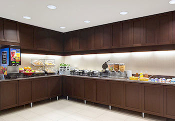 By Marriott Angeles Lax/century Boulevard Hotel Los Angeles