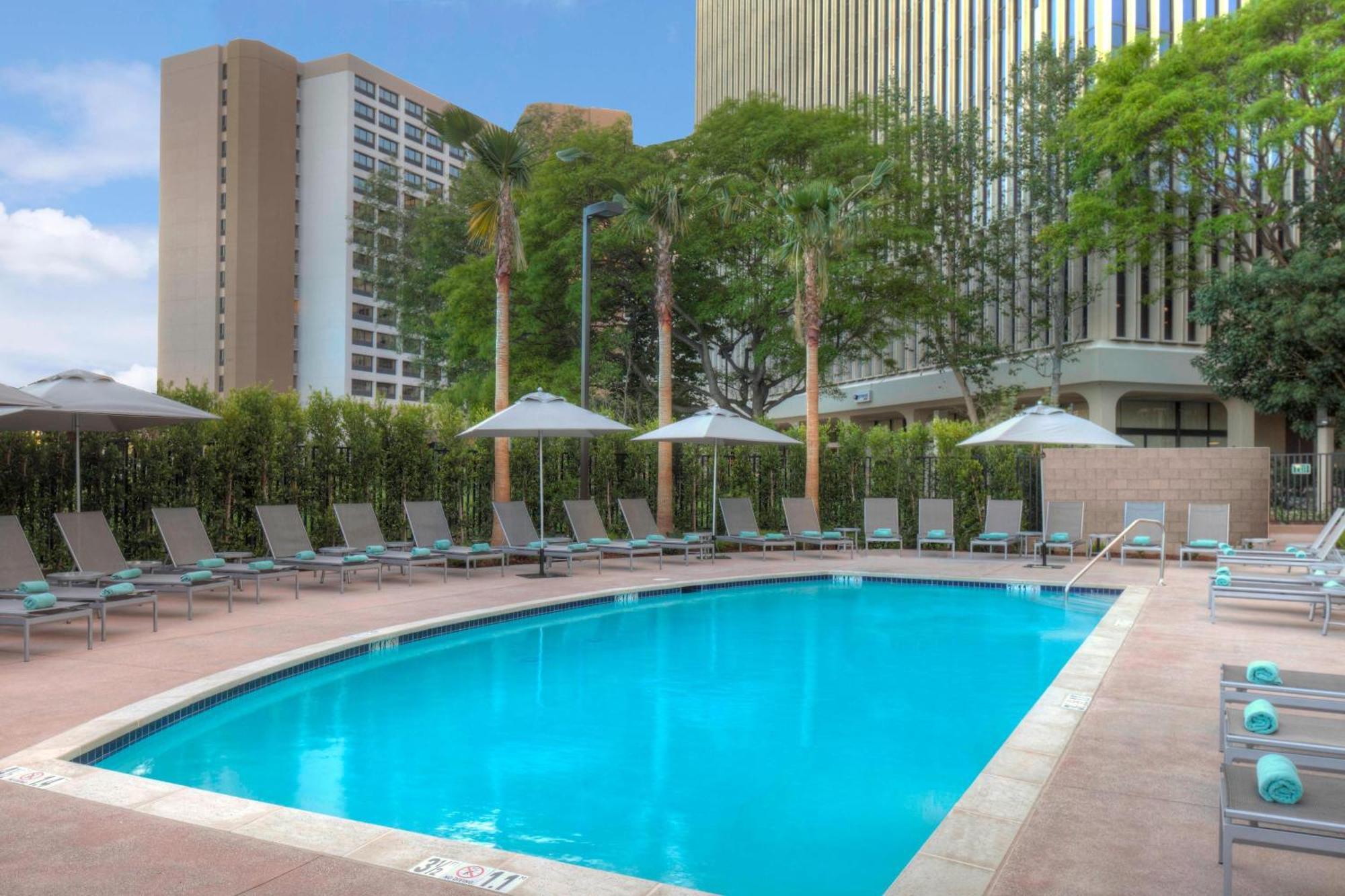 By Marriott Angeles Lax/century Boulevard