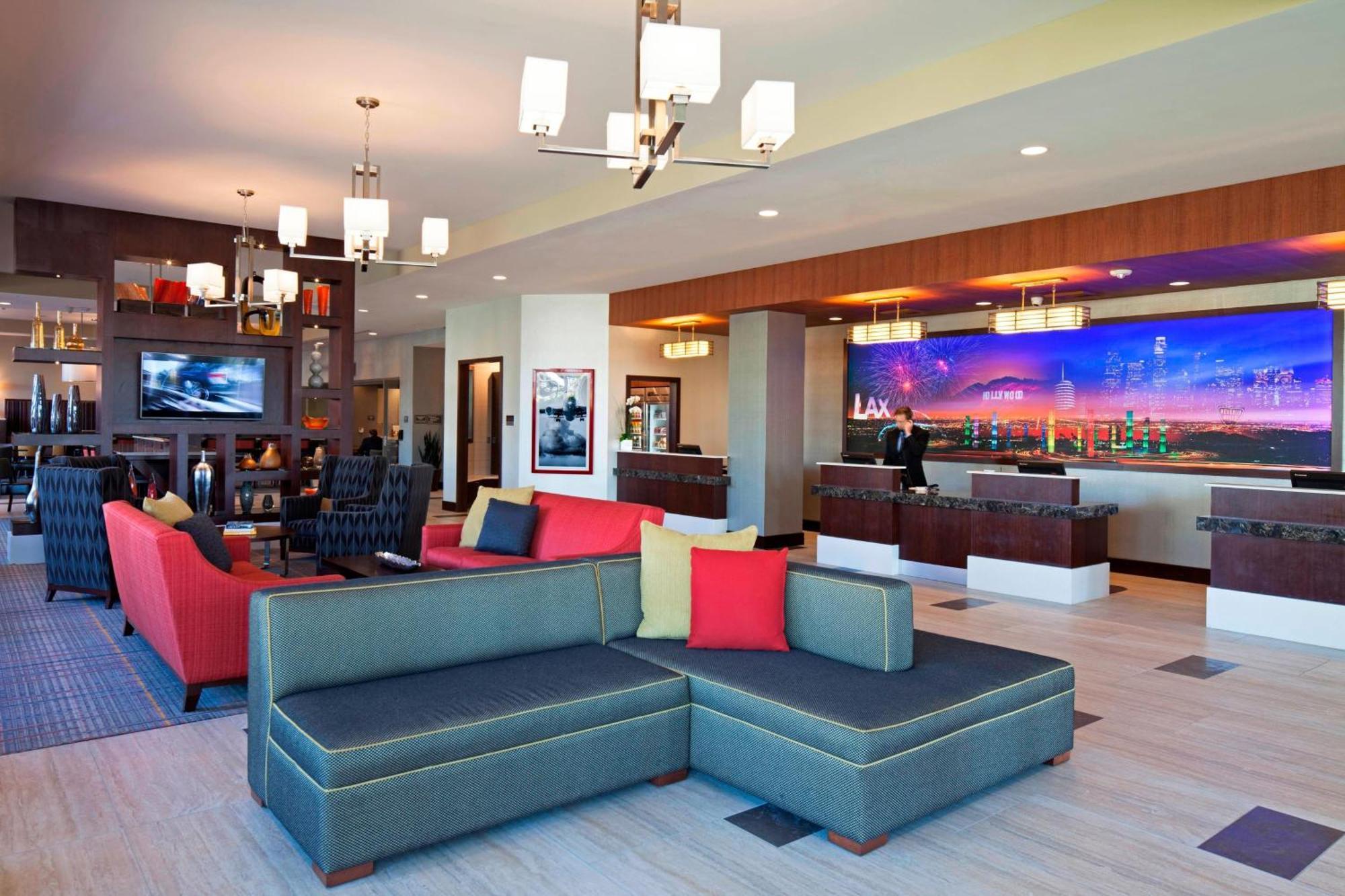 Hotel By Marriott Angeles Lax/century Boulevard 3*